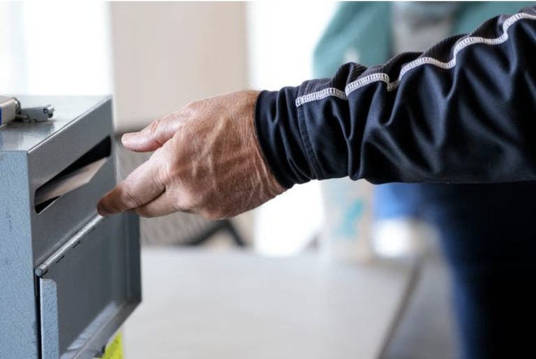 Iowa jury acquits Johnson County man in noncitizen voting case